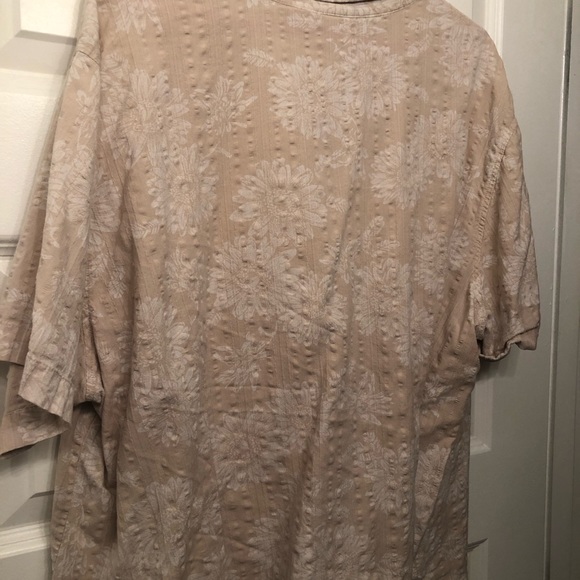 Short sleeve button down - Picture 2 of 2